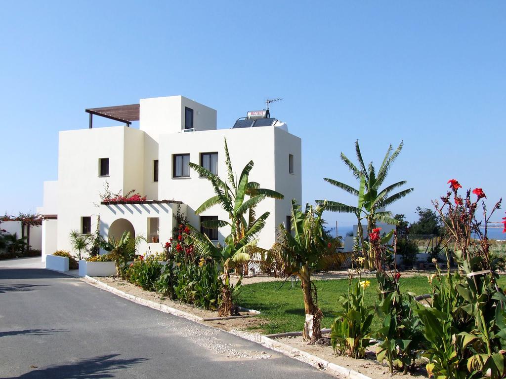 Aura Holiday Villas Paphos Exteriör bild