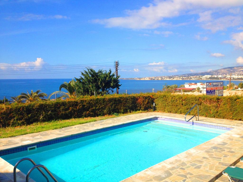 Aura Holiday Villas Paphos Exteriör bild