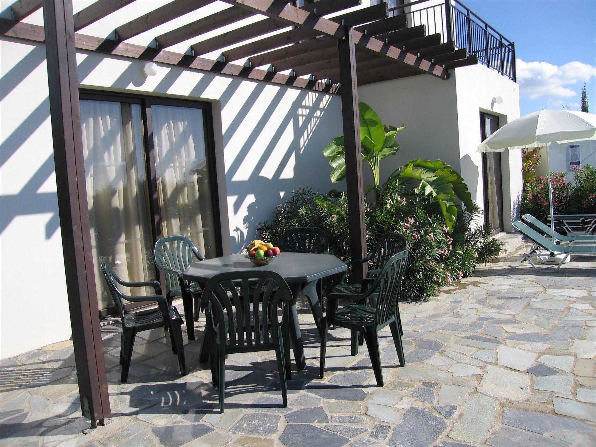 Aura Holiday Villas Paphos Exteriör bild